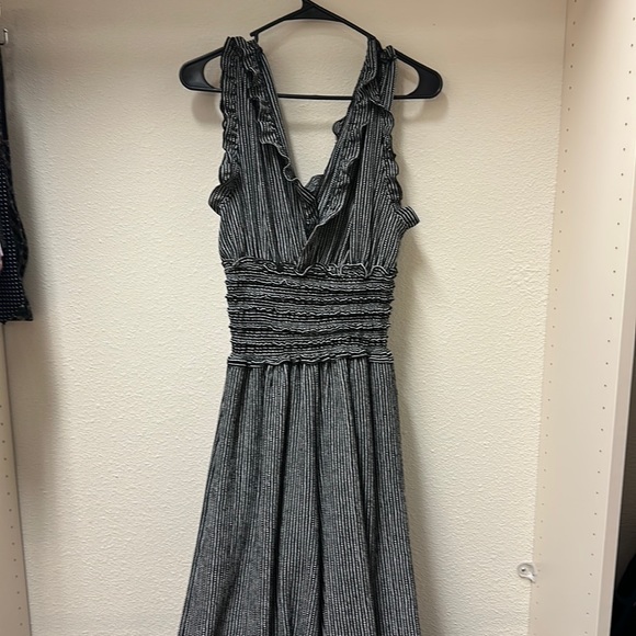 Sleeveless Jumpsuit - Picture 1 of 3